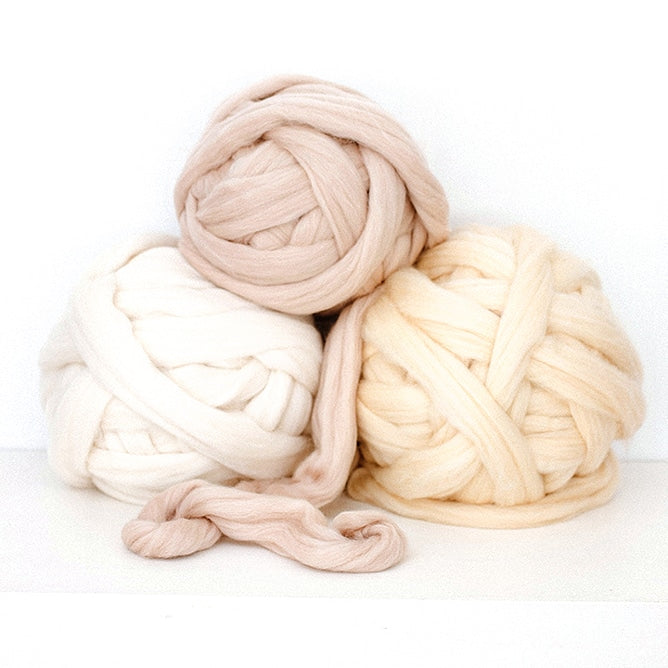 Super chunky yarn HELLO MERINO - mini hank 100g  Knit Design Studio -  Super chunky yarns. Chunky knitted blankets. Chunky knitwear. Knitting Kits.