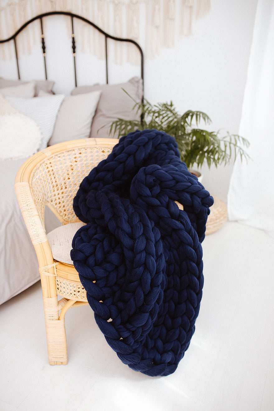 CHUNKY KNIT BLANKETS