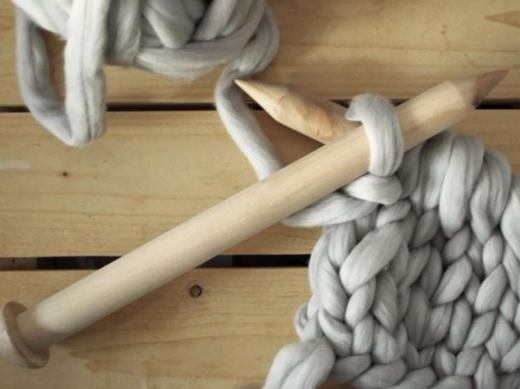 Chunky Yarn SALE! 100% Merino Wool Arm Knit, Giant Yarn Chunky Knit.